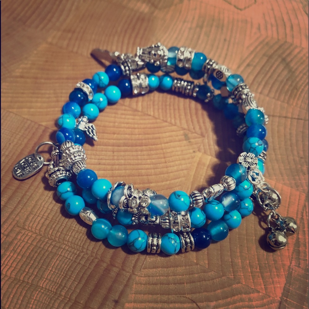 Shades of blue wrap bracelet